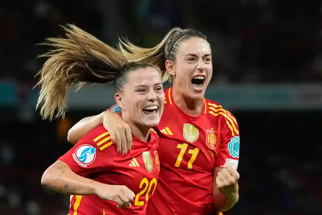 Spanish celebration! Playing in the Euro final for the first time ever