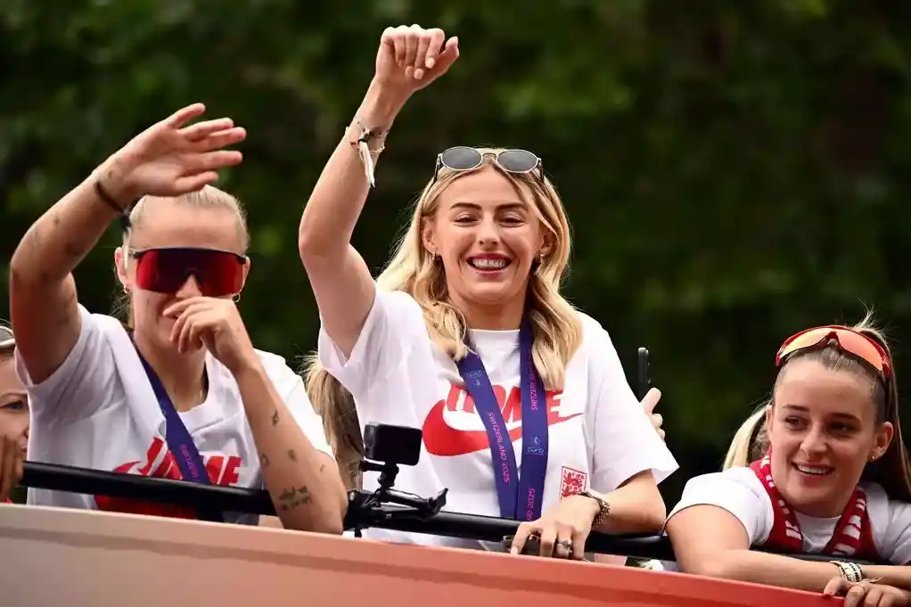 Another honour for the Lionesses. Chloe Kelly and Hannah Hampton are expected to receive MBE