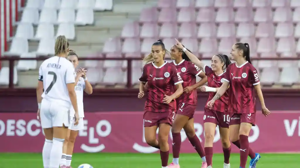 Schocking start for Real Madrid and Merle Frohms. Check the highlights