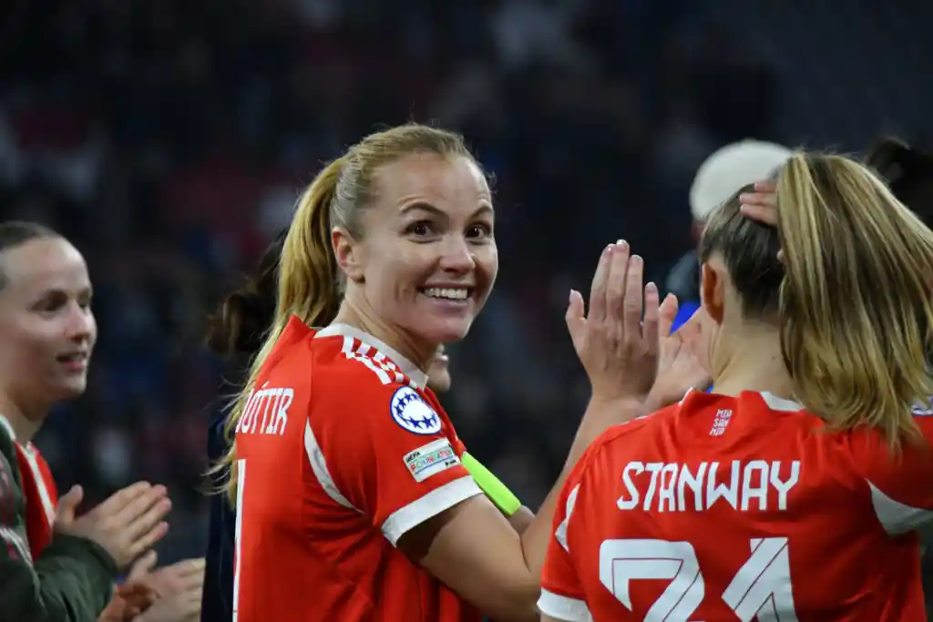 Captain stays. Viggósdóttir renewed her contract with Bayern