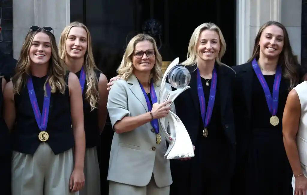 Five Lionesses recognised in King's New Year Honours list