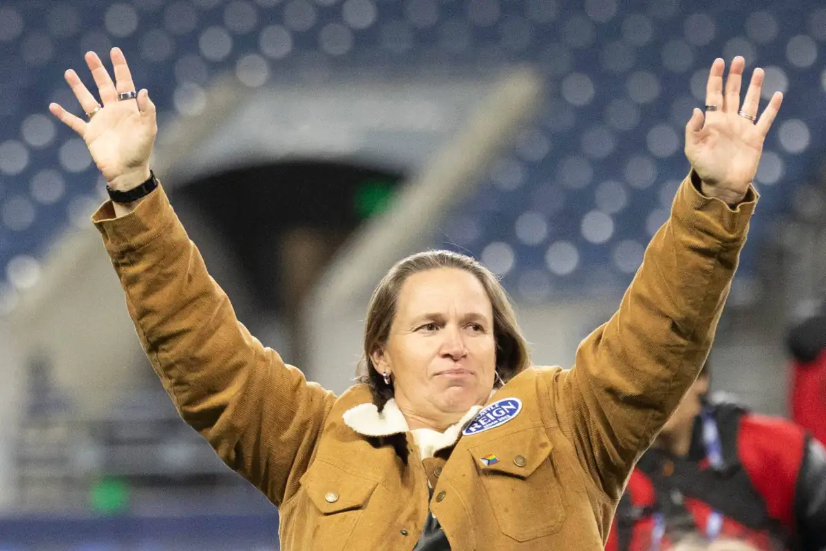 Laura Harvey, the most successful coach in NWSL, stays in Seattle