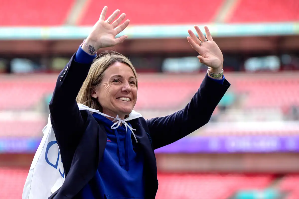 Bompastor extended contract with Chelsea