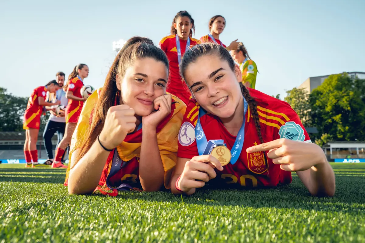 Natalia Escot knocks on the door of FC Barcelona and the elite of women’s football