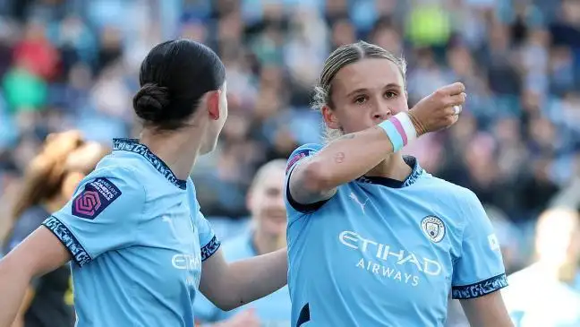 From June, transgender women can no longer play in English women's football