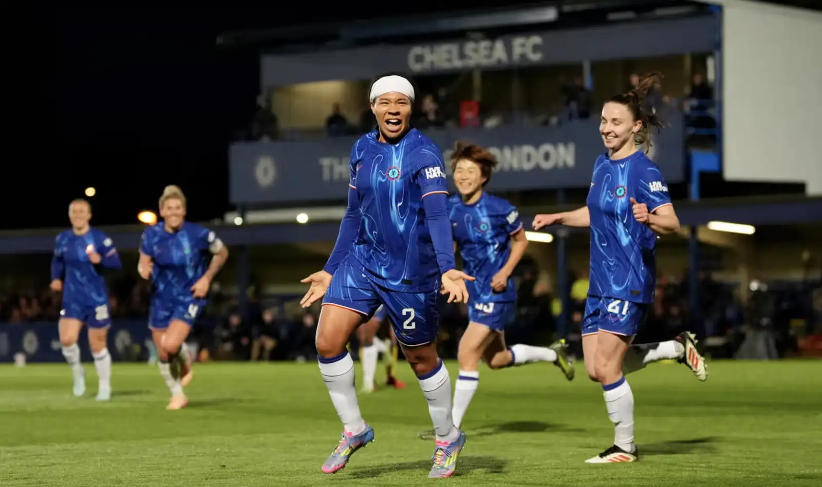 Mia Fishel’s Comeback. After ACL injury, she helped Chelsea to beat Crystal Palace 4:0