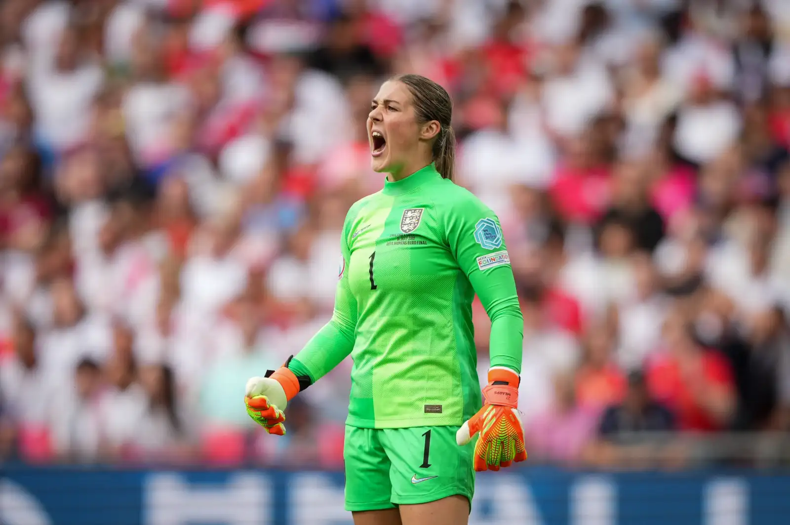Mary Earps announces retirement from international football