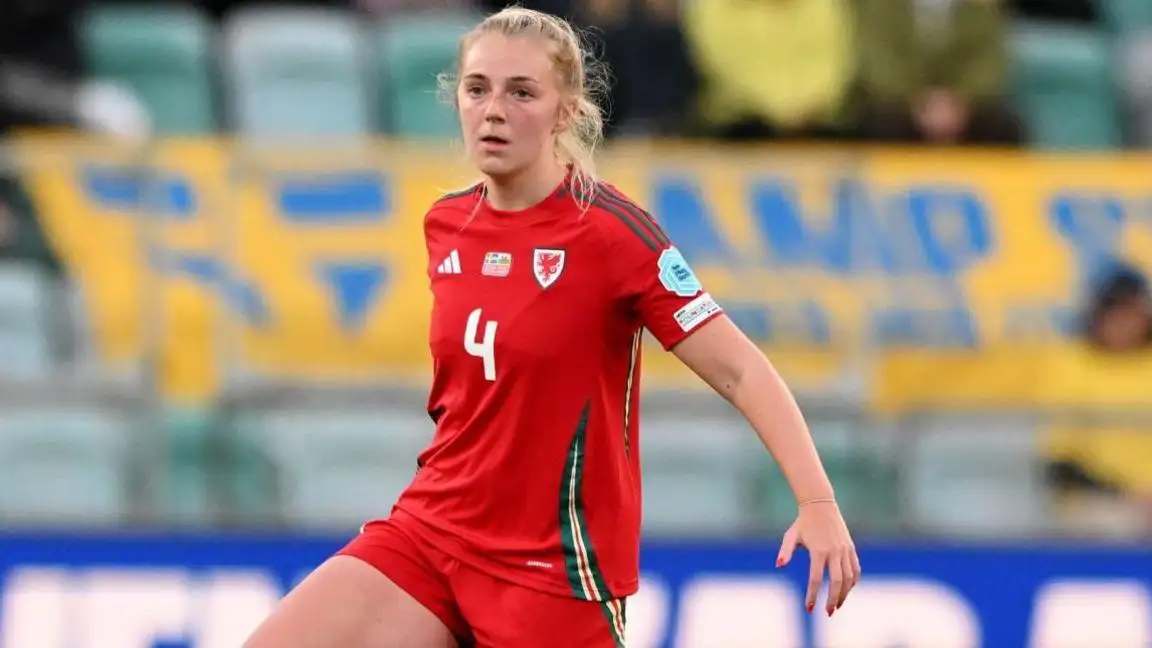 Mayzee Davies to miss Euro 2025 with ACL injury