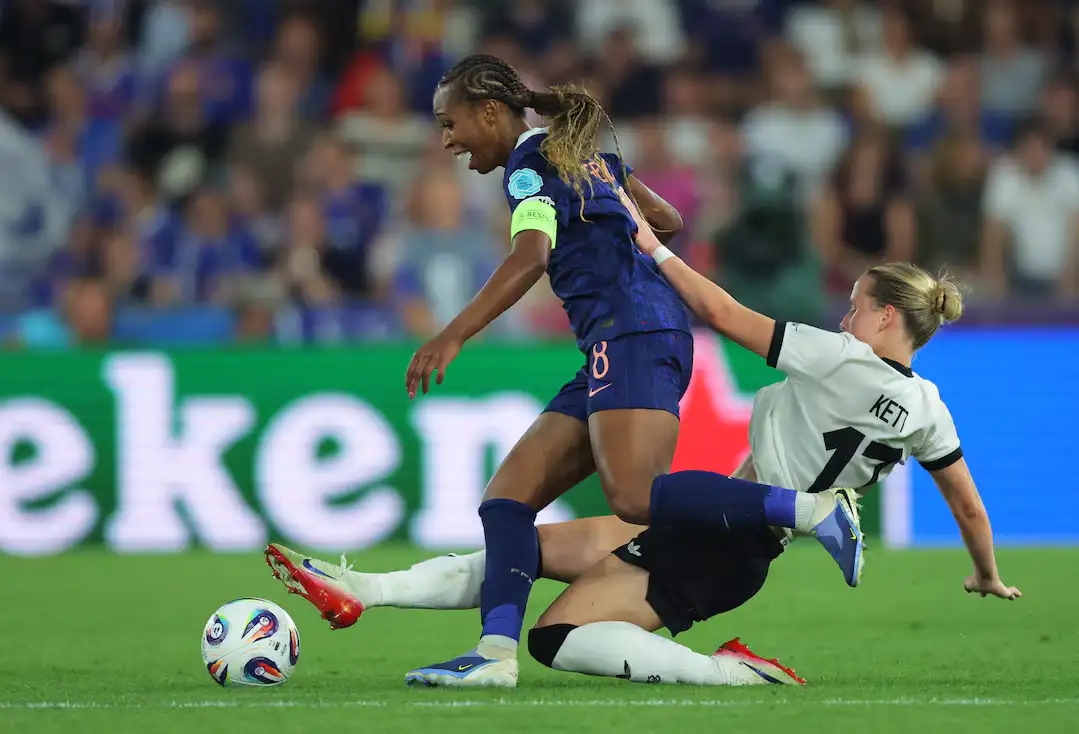 Au revoir! The last semifinalists are the Germans. Even though they played with ten players