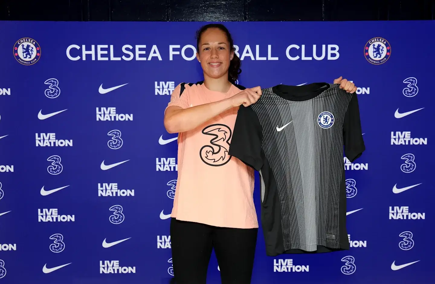 Livia Peng is Chelsea's first signing