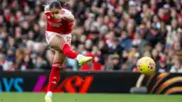 Borbe's debut, Smith's goal against old club. Match between Arsenal and Liverpool wrote stories