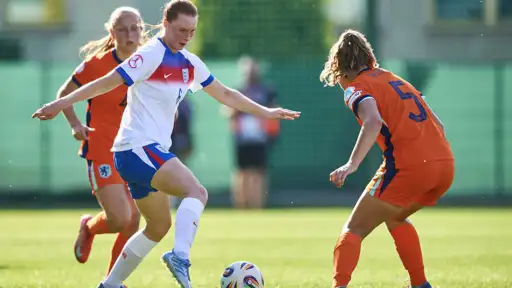 First senior call-up for Katie Reid