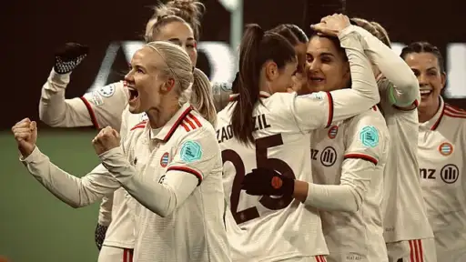 What a comeback! Bayern suprised Arsenal with Csaplar's trap