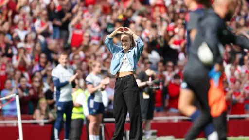 Hardest goodbyes: These players broke fans' hearts by leaving their clubs