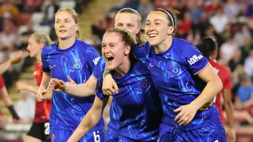 The title is blue! Chelsea clinch the title with 1:0 win against Manchester United