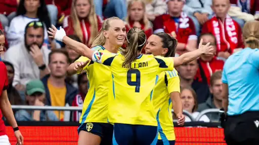 Champions League's heroine Blackstenius scores again. Sweden won over Norway in Nordic derby 2:0