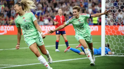 Ciao semifinale! Italy is the first semifinalist after beating Norway