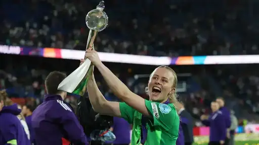 Fair play? Hampton revealed her mischief in Euro final. Cata Coll denies it