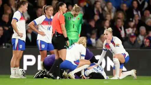 The worst news are confirmed. Agyemang tore her ACL