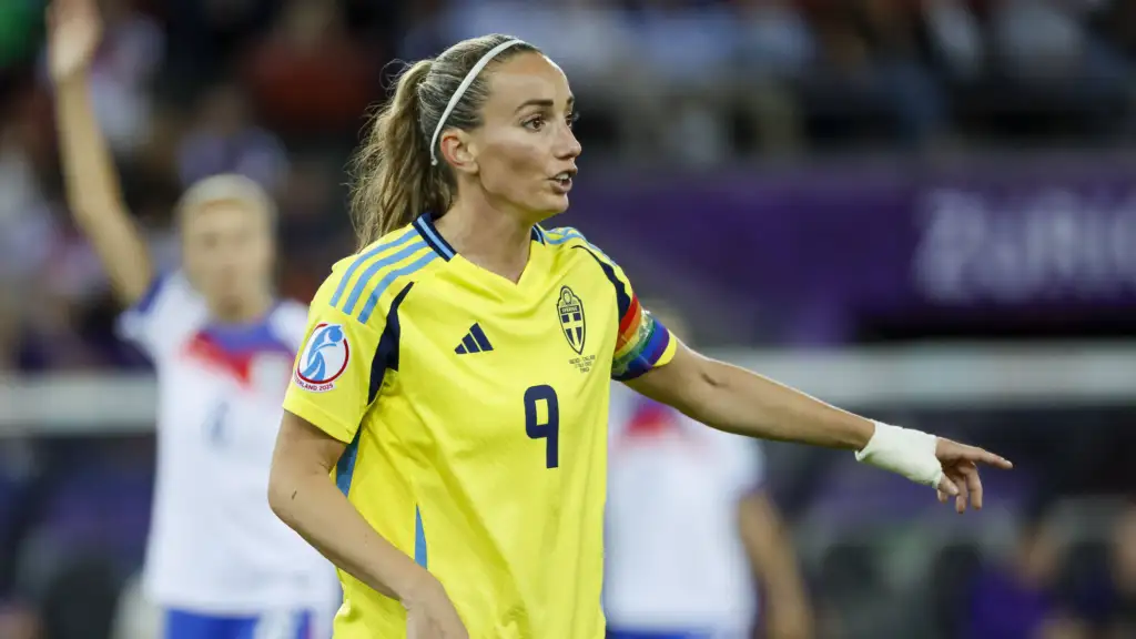 She could become an ice hockey player, but instead she is Sweden's captain. What is Kosovare Asllani's story?