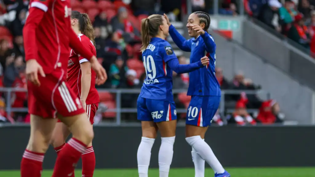 Kaneryd's first hattrick. Chelsea hammered Liverpool with nine goals