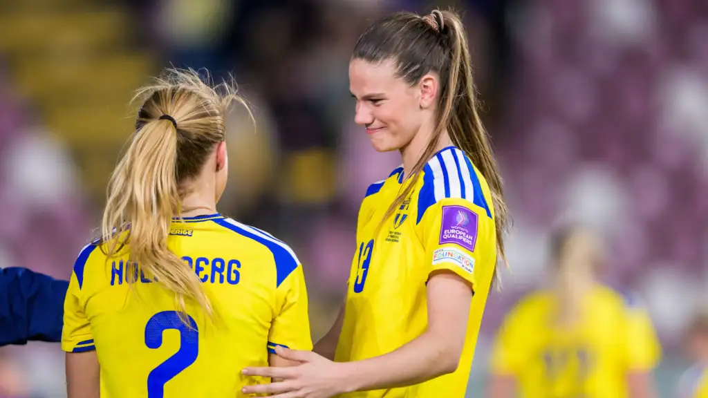 First Cap, First Win: Big Night for Bella Andersson