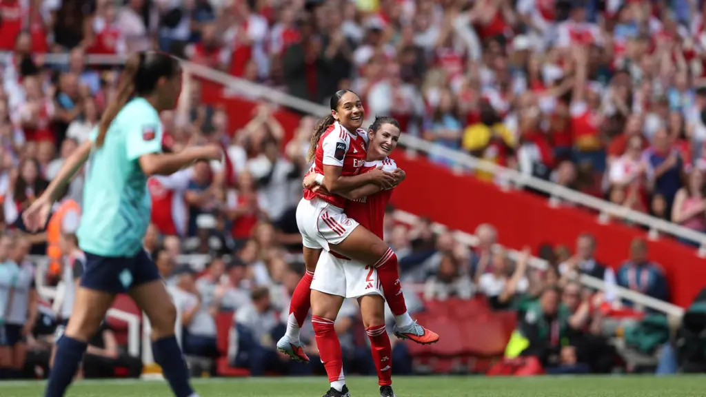 The fairytale of how a small girl from Canada, Olivia Smith, conquered England. Now she wants the Ballon d’Or