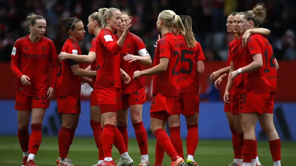 Bayern's Harder and Bühl shone against Frankfurt and contributed to a 3-0 victory