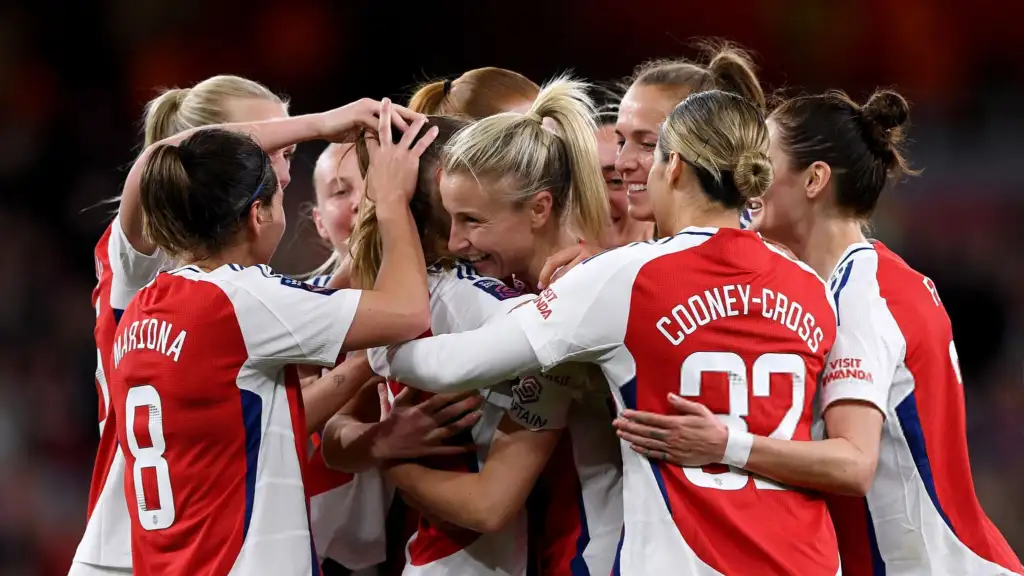 What a comeback for Pelova. After ACL injury break, she helped Arsenal with the 5:1 victory against Leicester