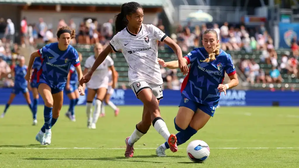 First NWSL goal for Sveindís Jane Jónsdóttir!