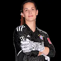 Laura Benkarth