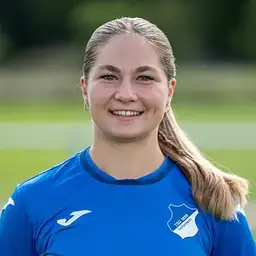 Nadine Bitzer