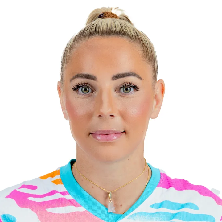 Adriana Leon