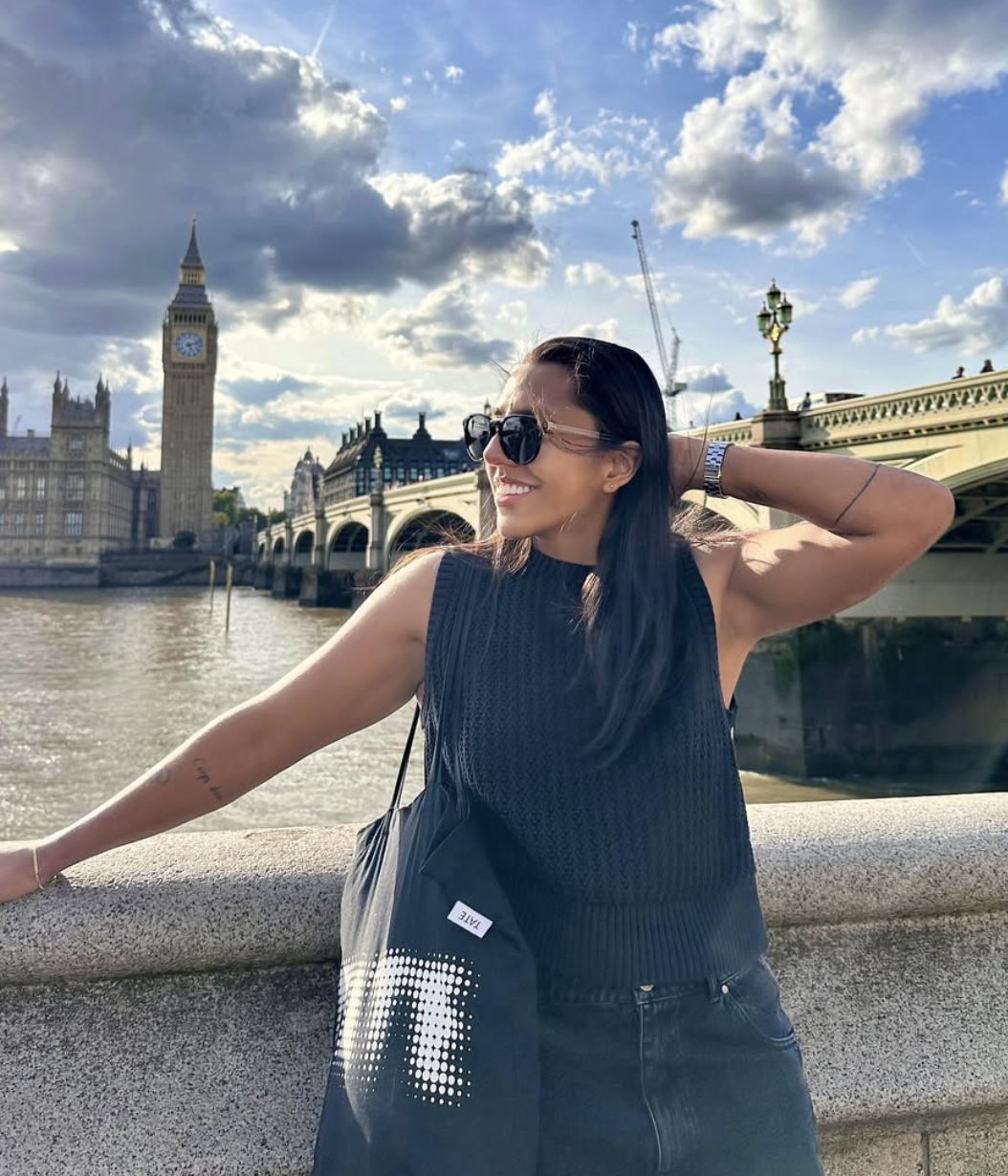 Manuela Vanegas — off the pitch