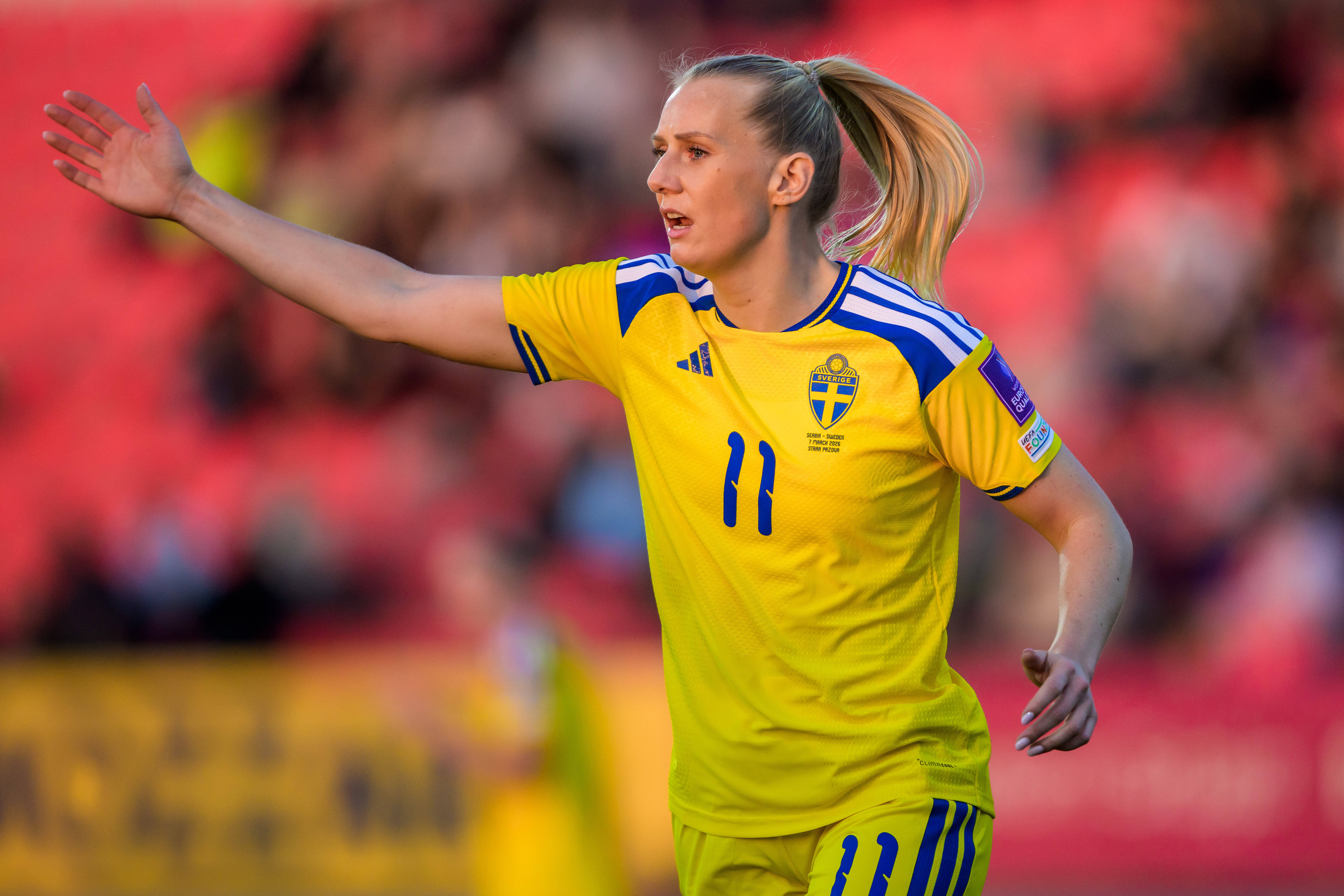 Stina Blackstenius — on the pitch