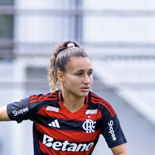 Ana Laura Ribeiro
